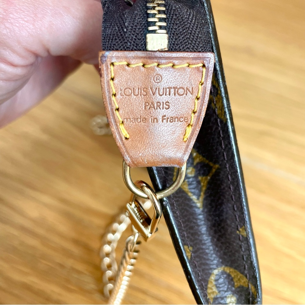 Louis Vuitton Authentic Monogram Petit Bucket Pouch Crossbody - Picture 8 of 11